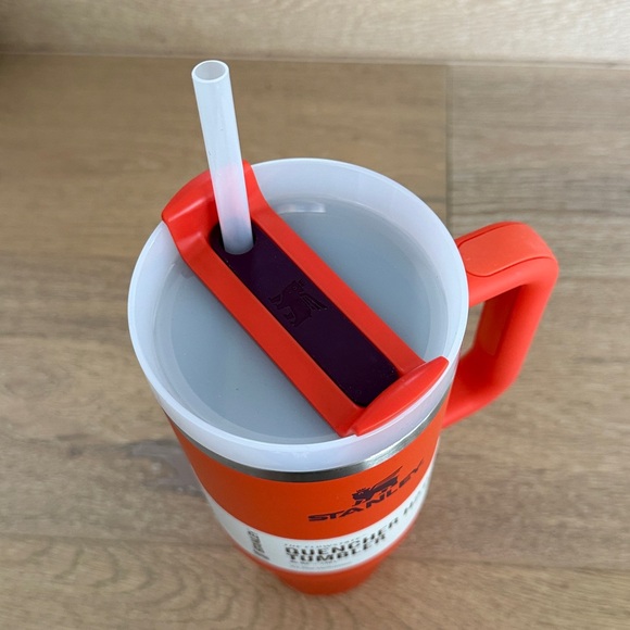 Stanley The Quencher H2.0 Flowstate Tumbler 40 OZ - Picture 6 of 6